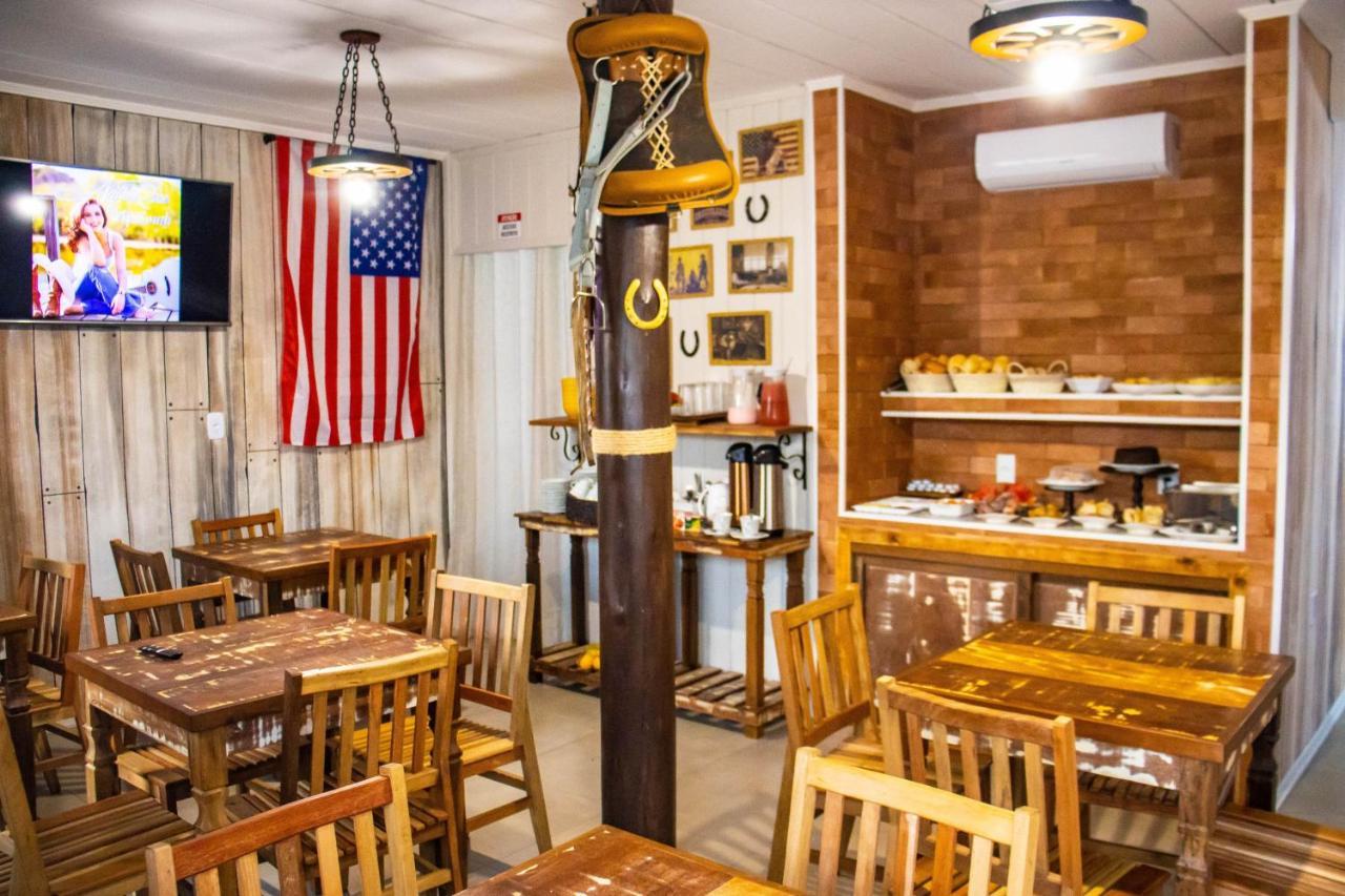 招待所 Do Cowboy Penha (Santa Catarina)